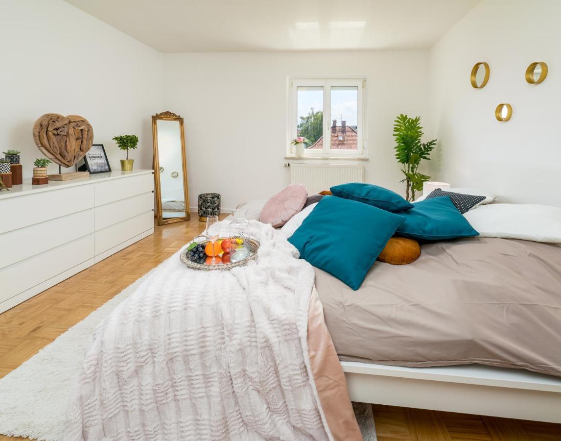Eg Links-Wunderschoene 70M Grosse 2-Zimmer City Wohnung Naehe Salzburg Freilassing Ngoại thất bức ảnh