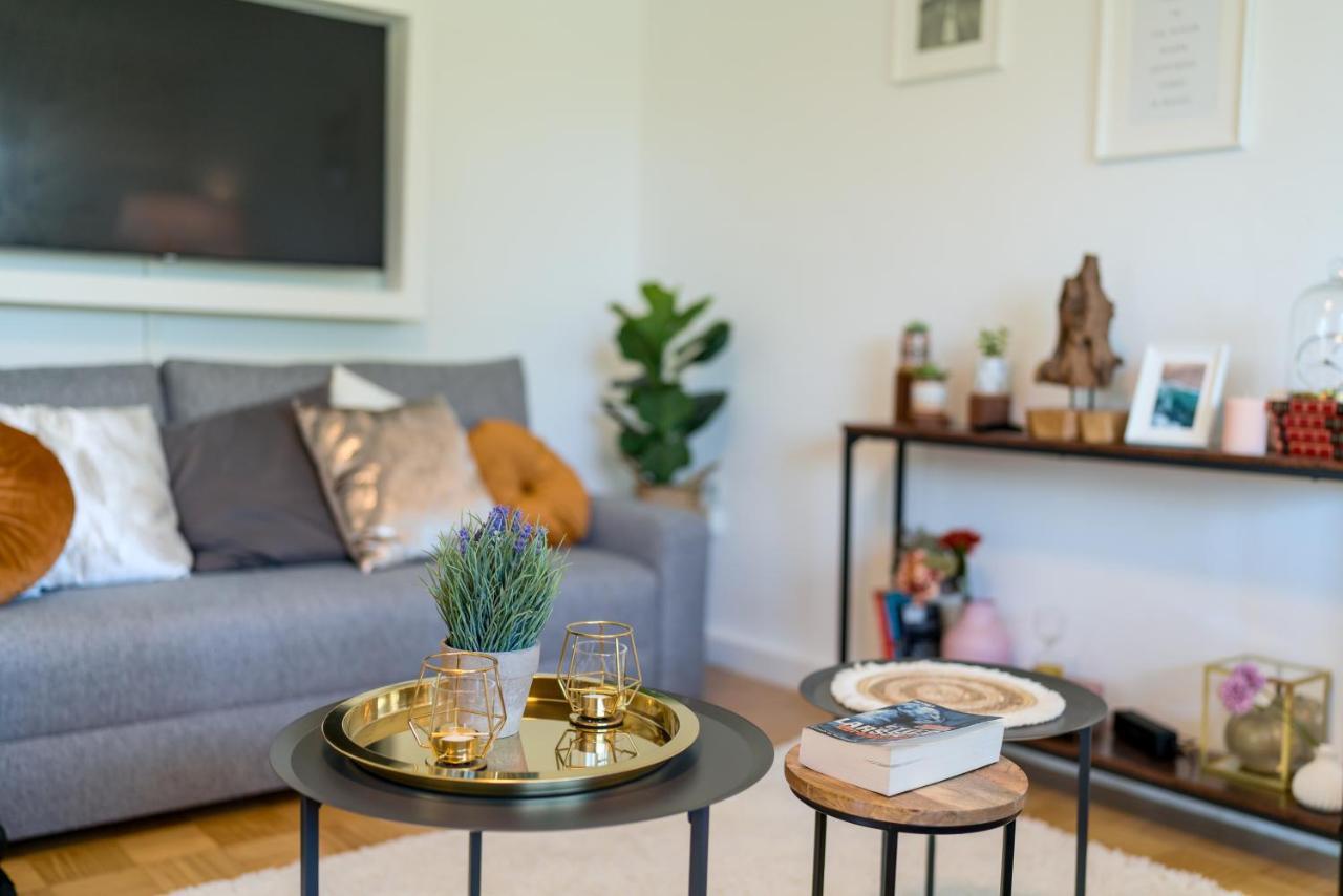 Eg Links-Wunderschoene 70M Grosse 2-Zimmer City Wohnung Naehe Salzburg Freilassing Ngoại thất bức ảnh