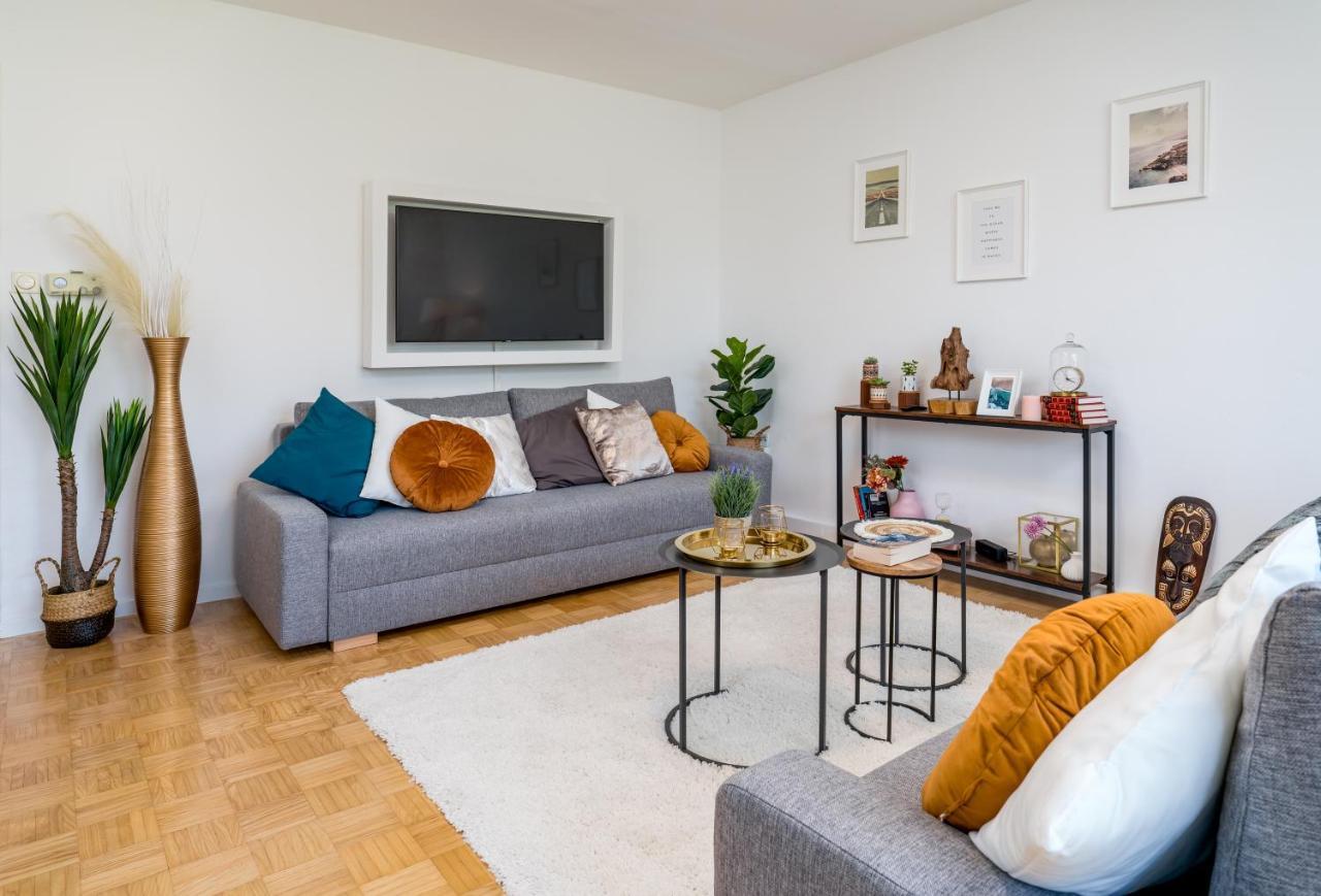 Eg Links-Wunderschoene 70M Grosse 2-Zimmer City Wohnung Naehe Salzburg Freilassing Ngoại thất bức ảnh