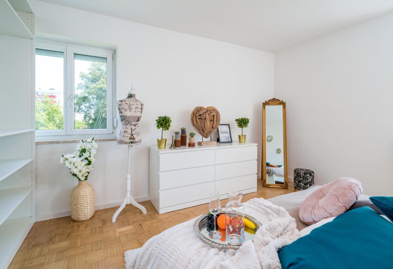 Eg Links-Wunderschoene 70M Grosse 2-Zimmer City Wohnung Naehe Salzburg Freilassing Ngoại thất bức ảnh